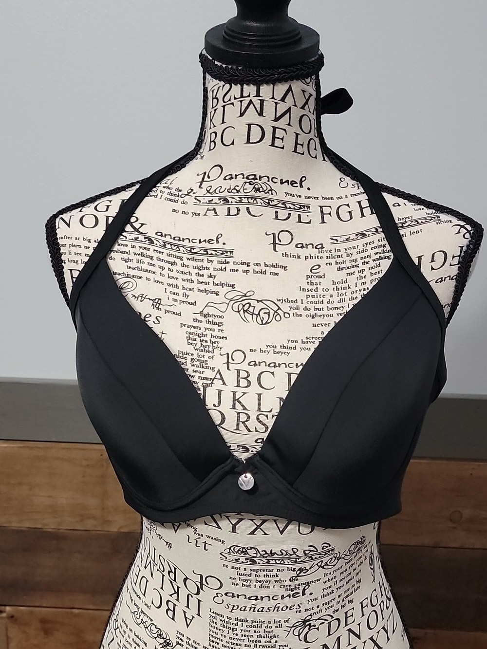VENUS Black Halter Bikini Top 32DDD/34DD/36D